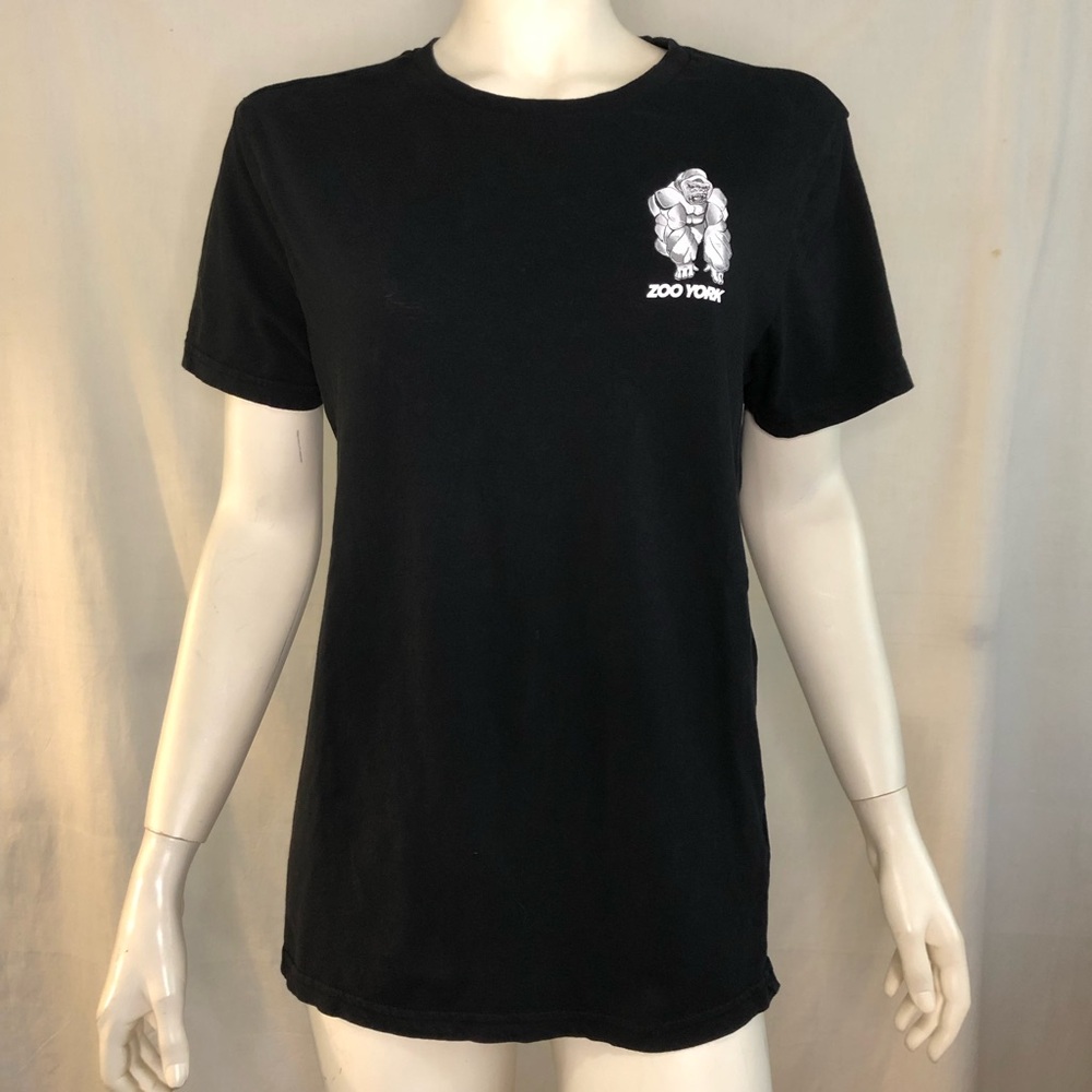 Zoo York youth black and white t shirt gorilla size medium